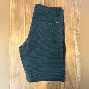 NWT! Men’s Volcom Shorts 33